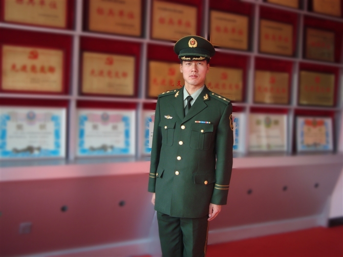 林海中尉