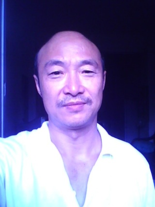 李大伟